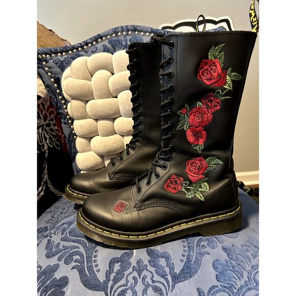 Dr Martens 1914 Vonda 14 Eye Knee High Boot Size 9/EU41 NWOT - Picture 1 of 6